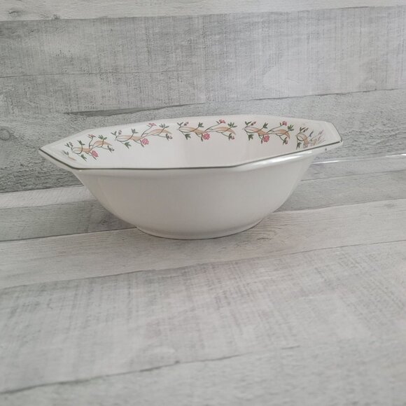 Johnson Bros England Octagonal Soup Bowl With Floral Garland Pattern & Green Rim - Picture 4 of 6